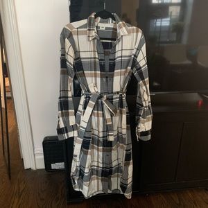 Uniqlo shirt dress w/ belt